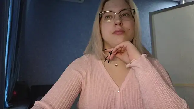 HotBrandyX online show from 10/23/25, 06:01