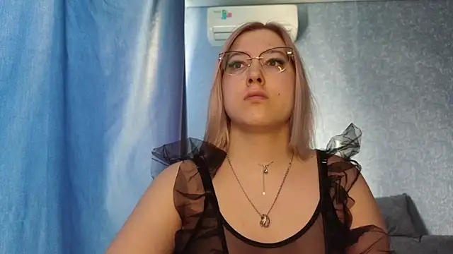 HotBrandyX online show from 04/26/26, 01:47