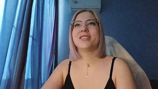 HotBrandyX online show from 11/01/25, 04:19