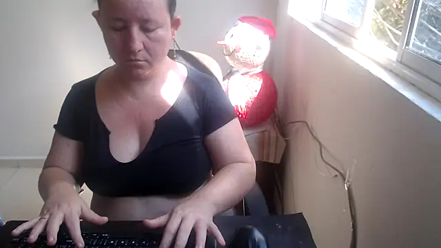 Yohis Kiut25 online show from 12/18/25, 03:16