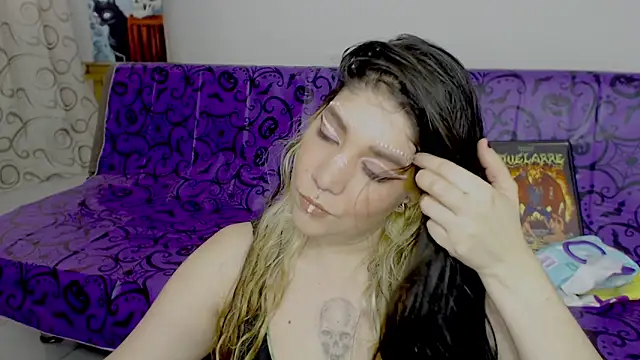 sharonnleon online show from 10/15/25, 08:50