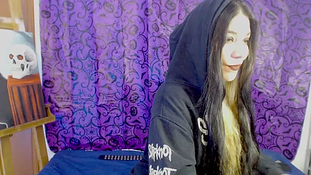 sharonnleon online show from 10/24/25, 04:28