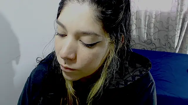 sharonnleon online show from 10/07/25, 08:54