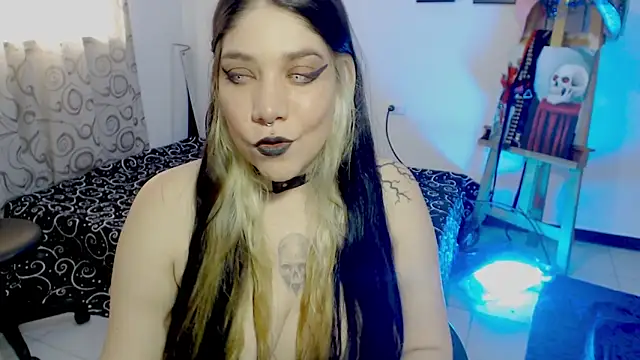 sharonnleon online show from 10/31/25, 09:22