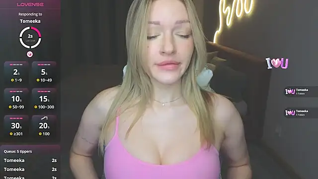 Snapshot of MargaretSweet1 chatting on 02/09/26, 01:25 MargaretSweet1 online show from 02/09/26, 01:25