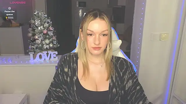 MargaretSweet1 online show from 12/17/25, 12:26