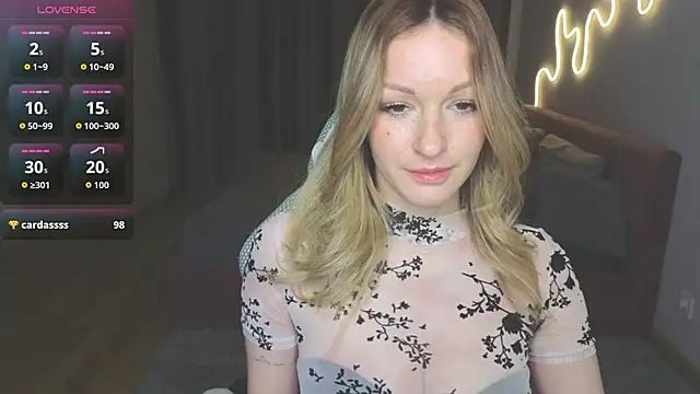 MargaretSweet1 online show from 04/11/26, 12:07