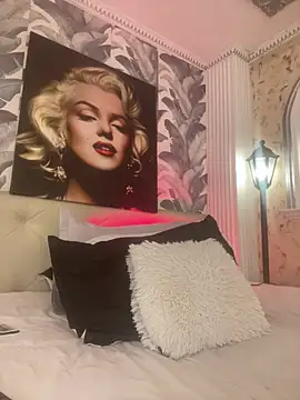 viktoria davis  online show from 06/30/26, 11:27