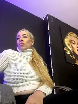 viktoria davis  online show from 10/10/25, 10:54