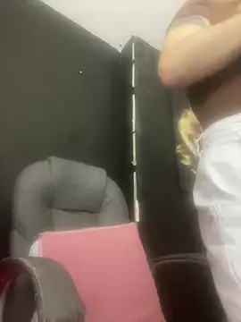 viktoria davis  online show from 02/28/26, 11:15