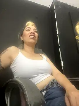 viktoria davis  online show from 09/10/25, 11:48