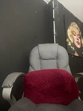 viktoria davis  online show from 05/03/26, 09:29