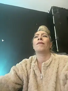 viktoria davis  online show from 02/01/26, 10:52