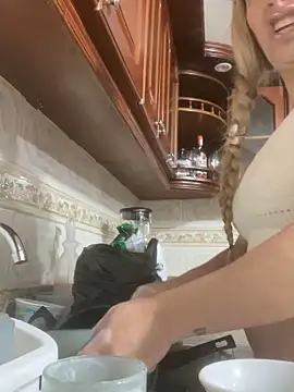 viktoria davis  online show from 02/08/26, 01:03