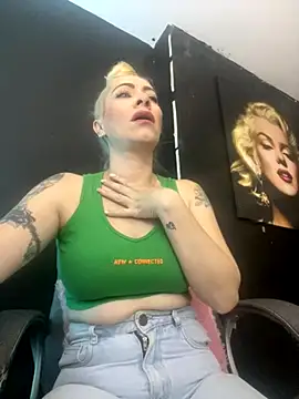 viktoria davis  online show from 10/03/25, 10:11