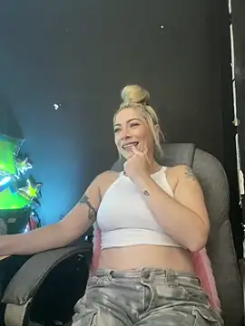 viktoria davis  online show from 01/06/26, 10:14