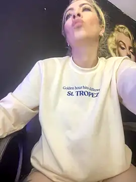 viktoria davis  online show from 11/14/25, 12:36