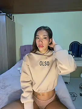 zoe storm online show from 02/17/26, 01:47