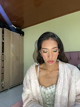 zoe storm online show from 06/18/26, 10:37