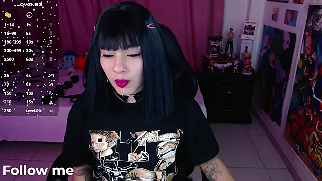 lily3 4 online show from 03/05/26, 07:27