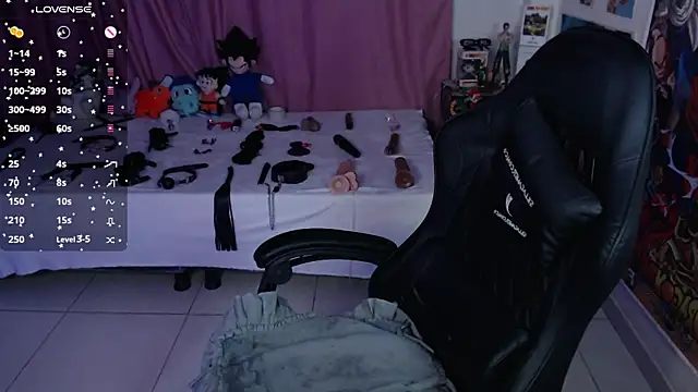 lily3 4 online show from 04/23/26, 07:37