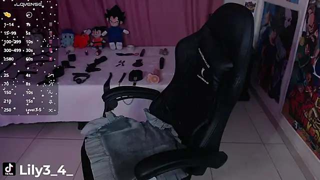 lily3 4 online show from 03/11/26, 06:29