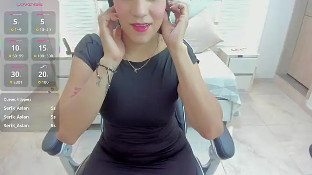 Zulema hamdi online show from 11/04/25, 11:58