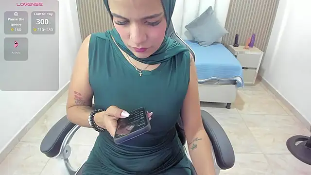 Zulema hamdi online show from 11/20/25, 01:01