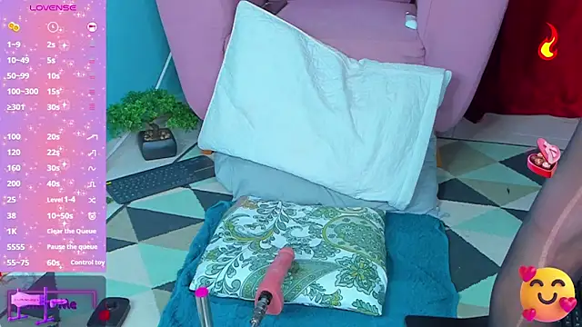 Samantha Rolon online show from 03/12/25, 05:46