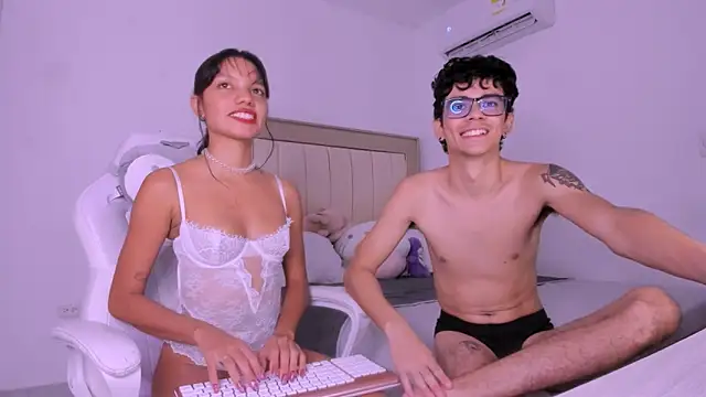 purpleonfir3 online show from 01/18/25, 04:59