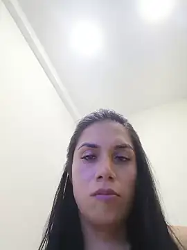 Snapshot of ROSARIOBELLA13 chatting on 07/11/26, 04:57 ROSARIOBELLA13 online show from 07/11/26, 04:57