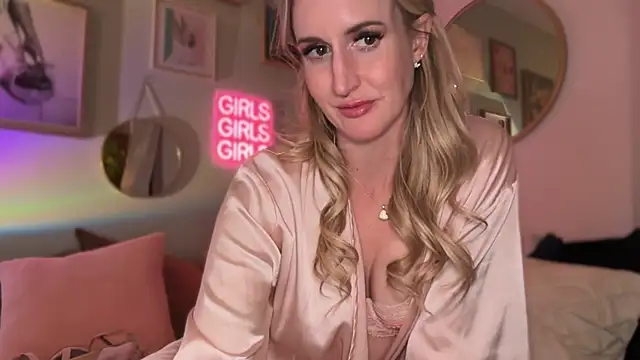 Officiallyonlytams online show from 02/25/26, 04:12