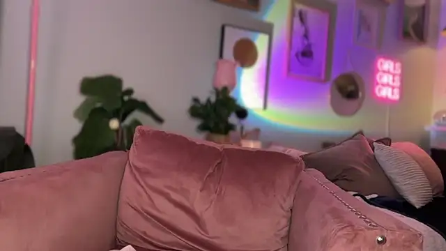 Officiallyonlytams online show from 02/14/26, 02:01