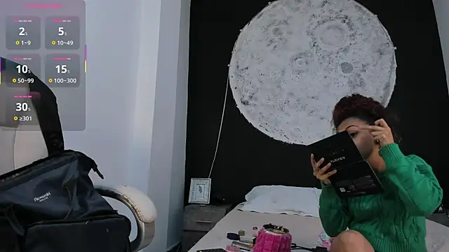 DalayMoore online show from 10/12/25, 07:48