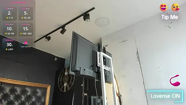 DalayMoore online show from 09/26/25, 07:54