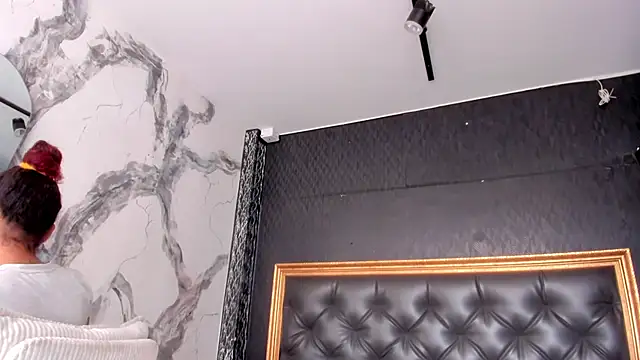 DalayMoore online show from 09/24/25, 07:53