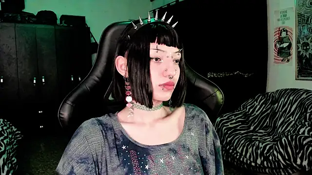 Snapshot of roxy_toxic chatting on 01/12/26, 11:53 roxy toxic online show from 01/12/26, 11:53