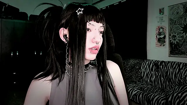 roxy toxic online show from 03/04/26, 01:35