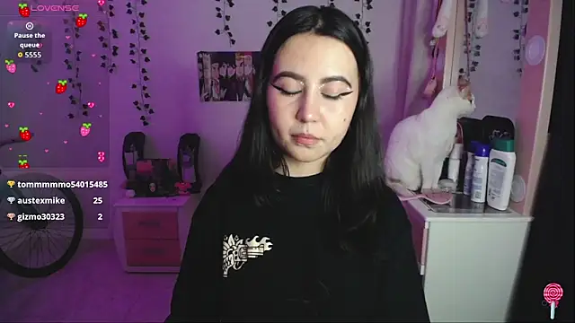  codeline online show from 11/18/25, 05:00