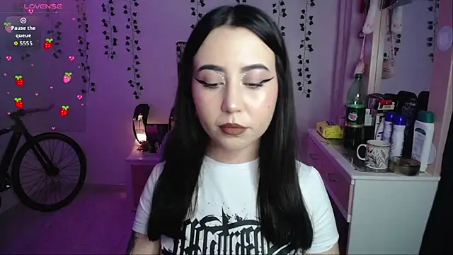  codeline online show from 12/19/25, 04:49