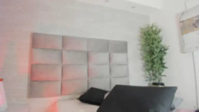 DannaJhonson1 online show from 04/07/26, 07:59