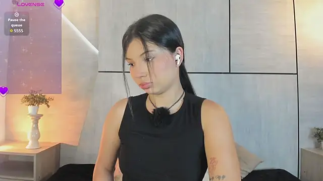 Snapshot of DannaJhonson1 chatting on 06/10/26, 07:26 DannaJhonson1 online show from 06/10/26, 07:26