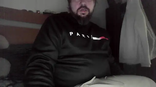 Snapshot of yourcourage1 chatting on 02/24/26, 06:14 yourcourage1 online show from 02/24/26, 06:14