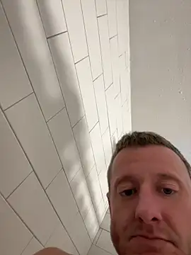 biggzee6 online show from 04/13/26, 03:43