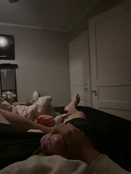 biggzee6 online show from 04/25/26, 06:49