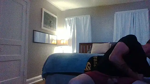 Snapshot of biggzee6 chatting on 05/11/26, 07:21 biggzee6 online show from 05/11/26, 07:21
