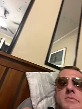 biggzee6 online show from 10/18/25, 07:05