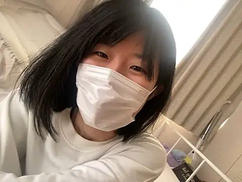 riri riri jp online show from 11/17/25, 05:11