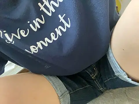 riri riri jp online show from 10/04/25, 03:30