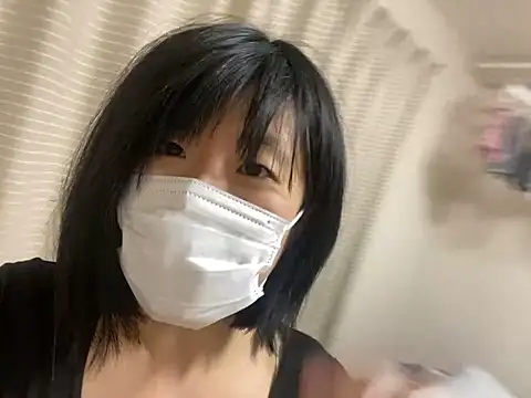 riri riri jp online show from 11/05/25, 11:02